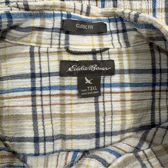 Eddie Bauer - Classic Fit Short Sleeve Button Down (Plaid) - Picture 3 of 4